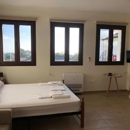 Daniel's Appartamento Paphos