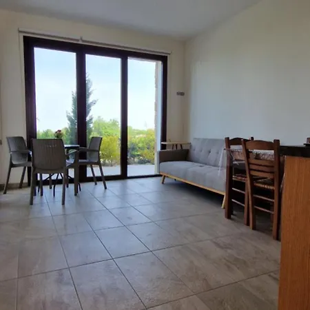 Daniel's Apartament Pafos