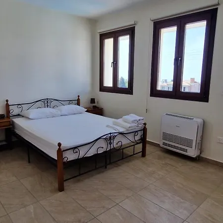 Daniel's Apartment Paphos