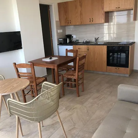 Апартаменти Daniel'S Apartments