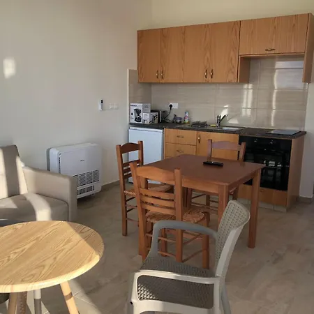 Апартаменти Daniel'S Apartments *